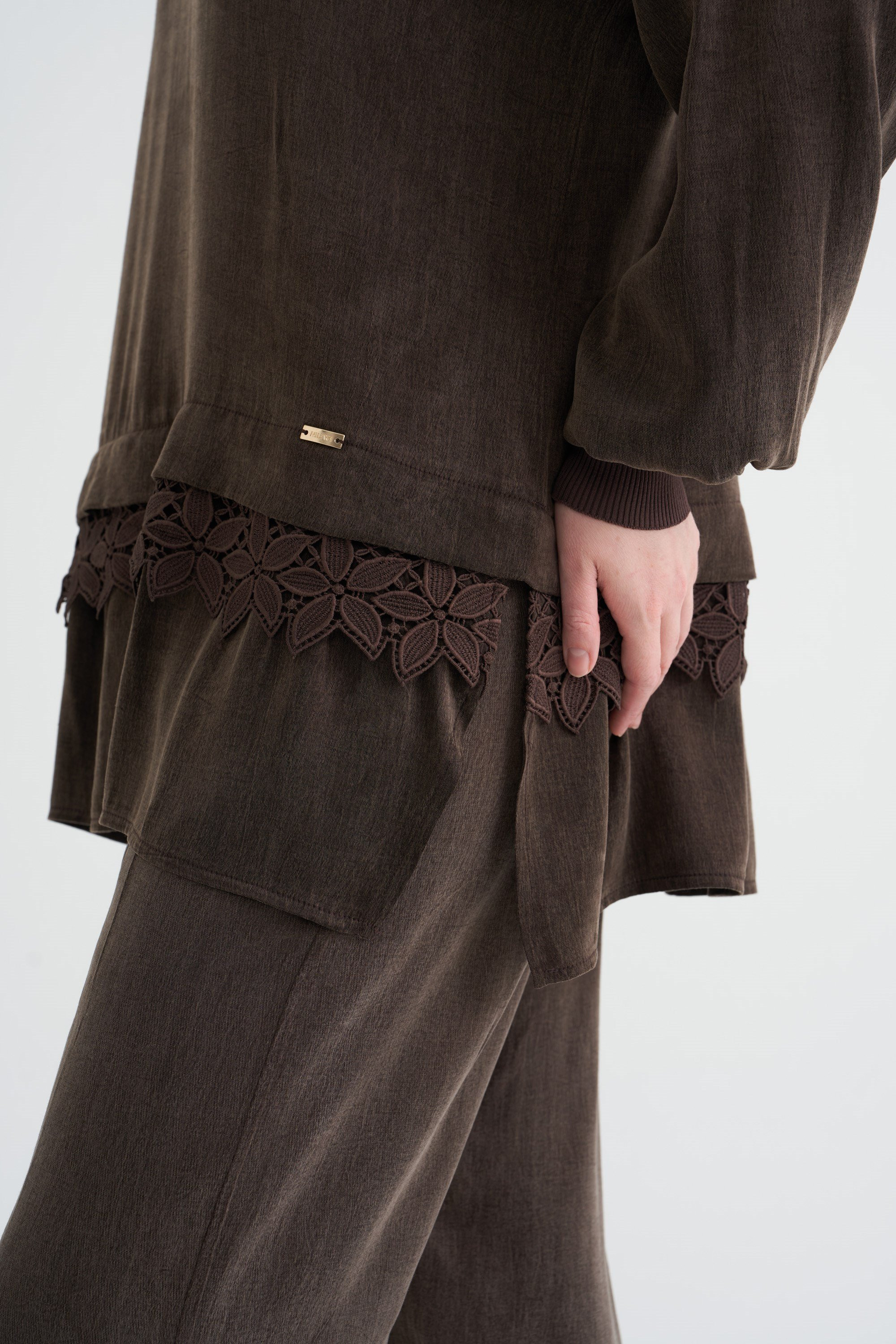 ETEK UCU ALLER DANTELLİ TUNİK KAHVE