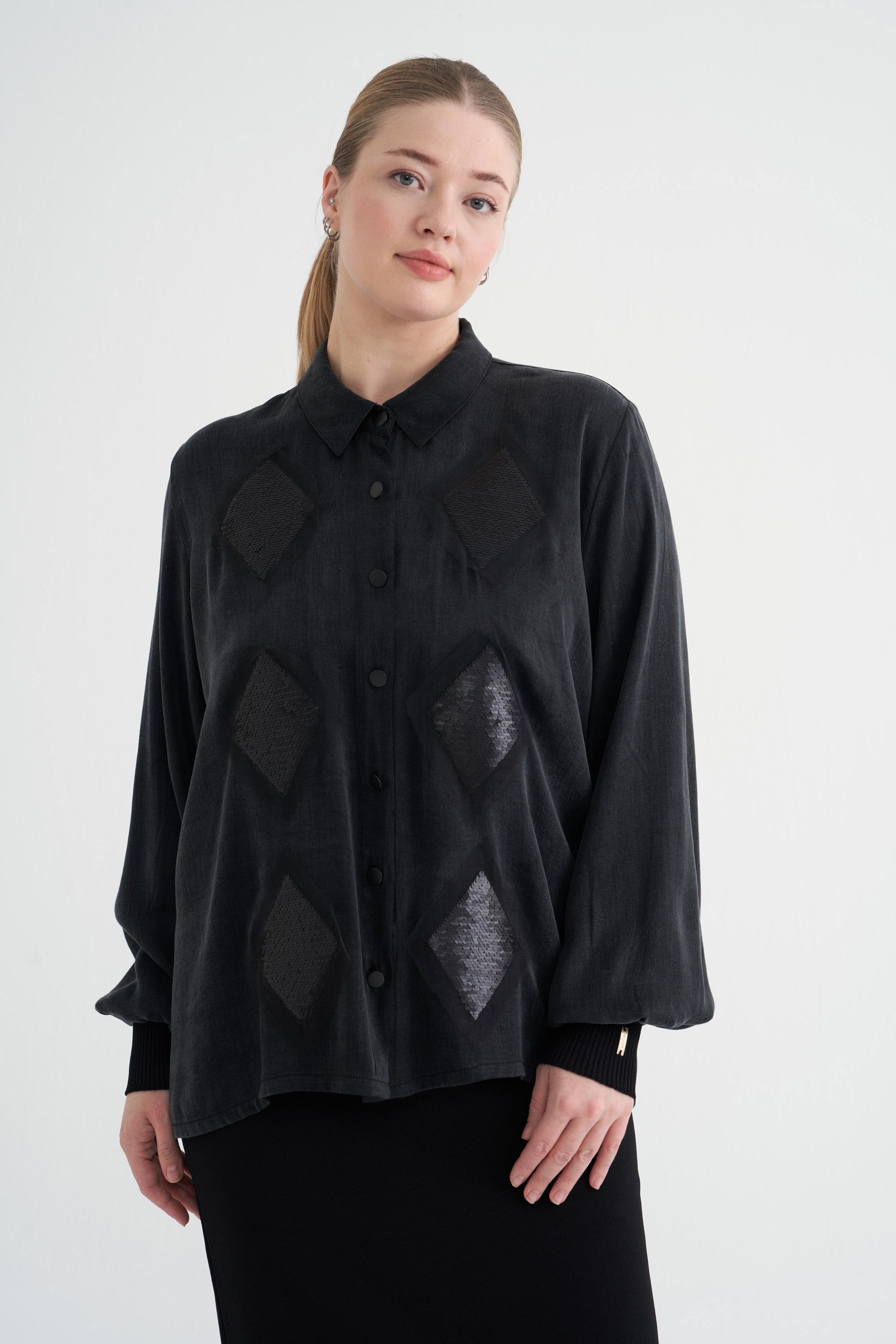PUL NAKIŞLI GÖMLEK SİYAH