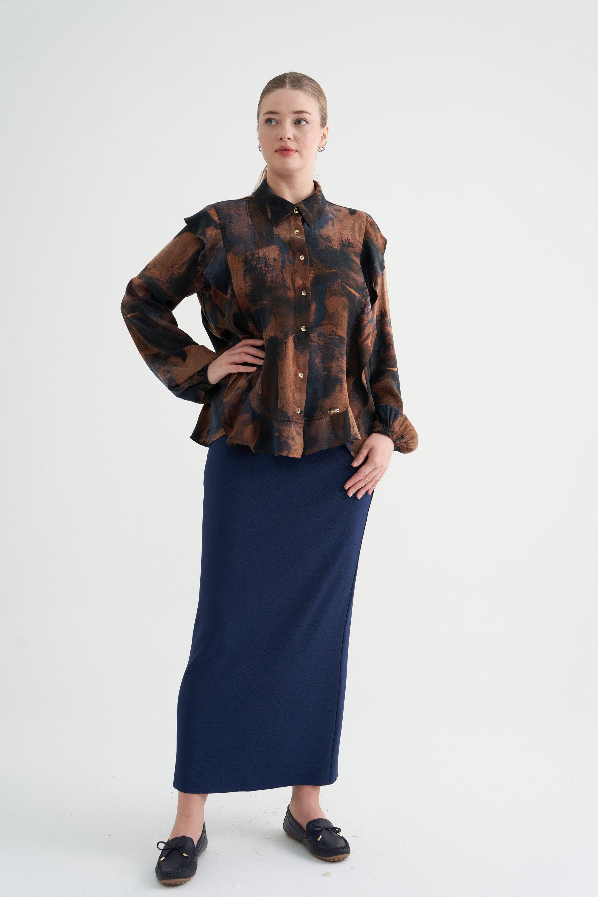 DİJİTAL BASKILI FIRFIRLI GÖMLEK