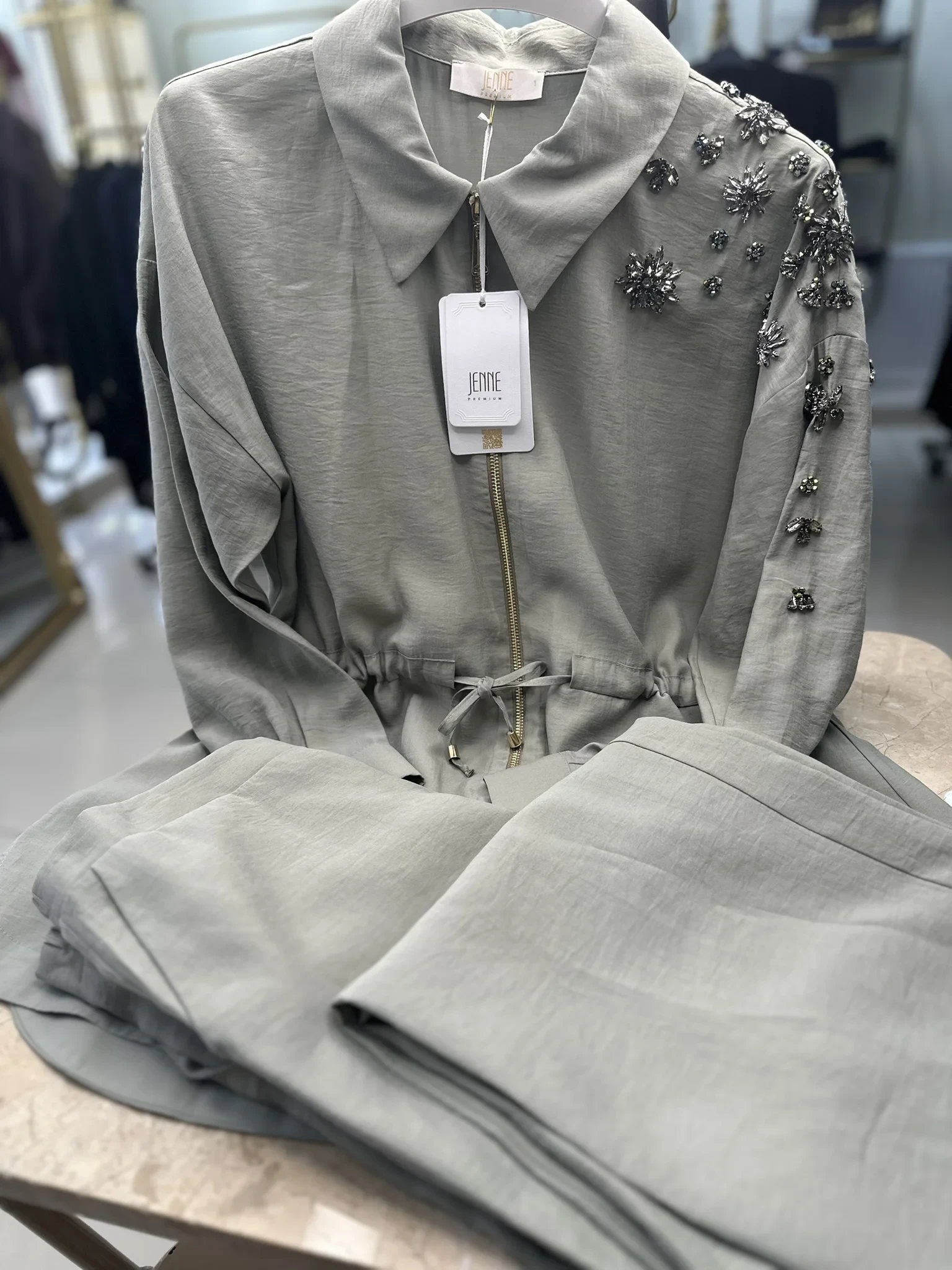 jenne premium 1011 omuz taş işlemeli takım
