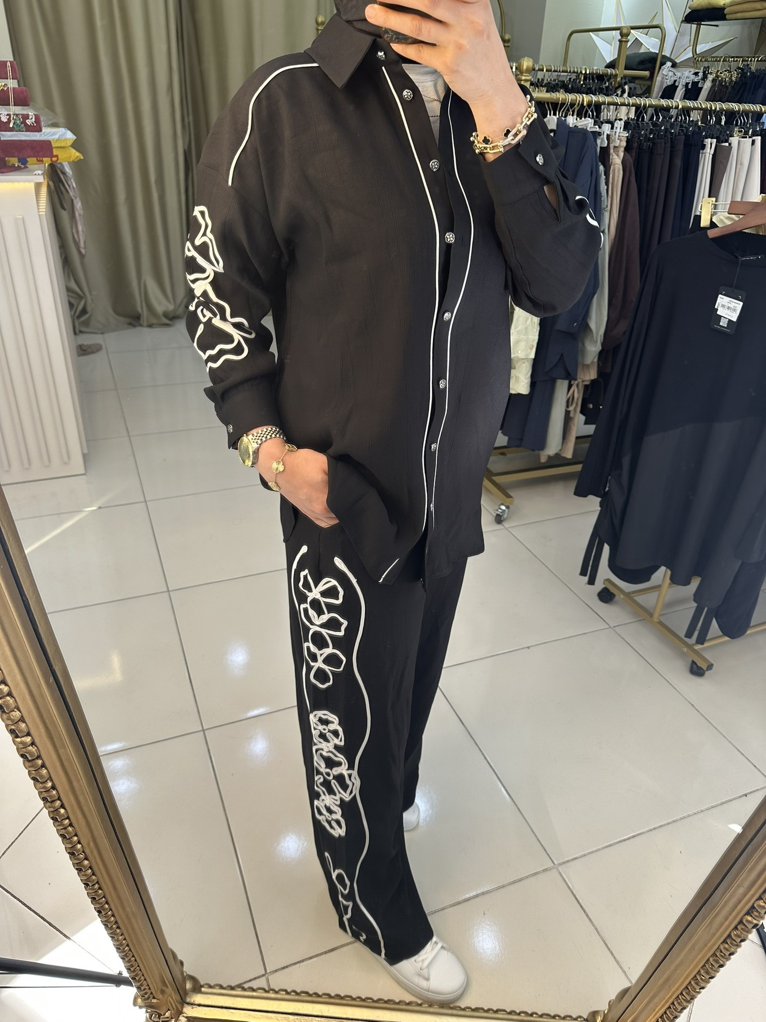 JENNE NAKIŞ DETAYLI İKİLİ İPEK TAKIM