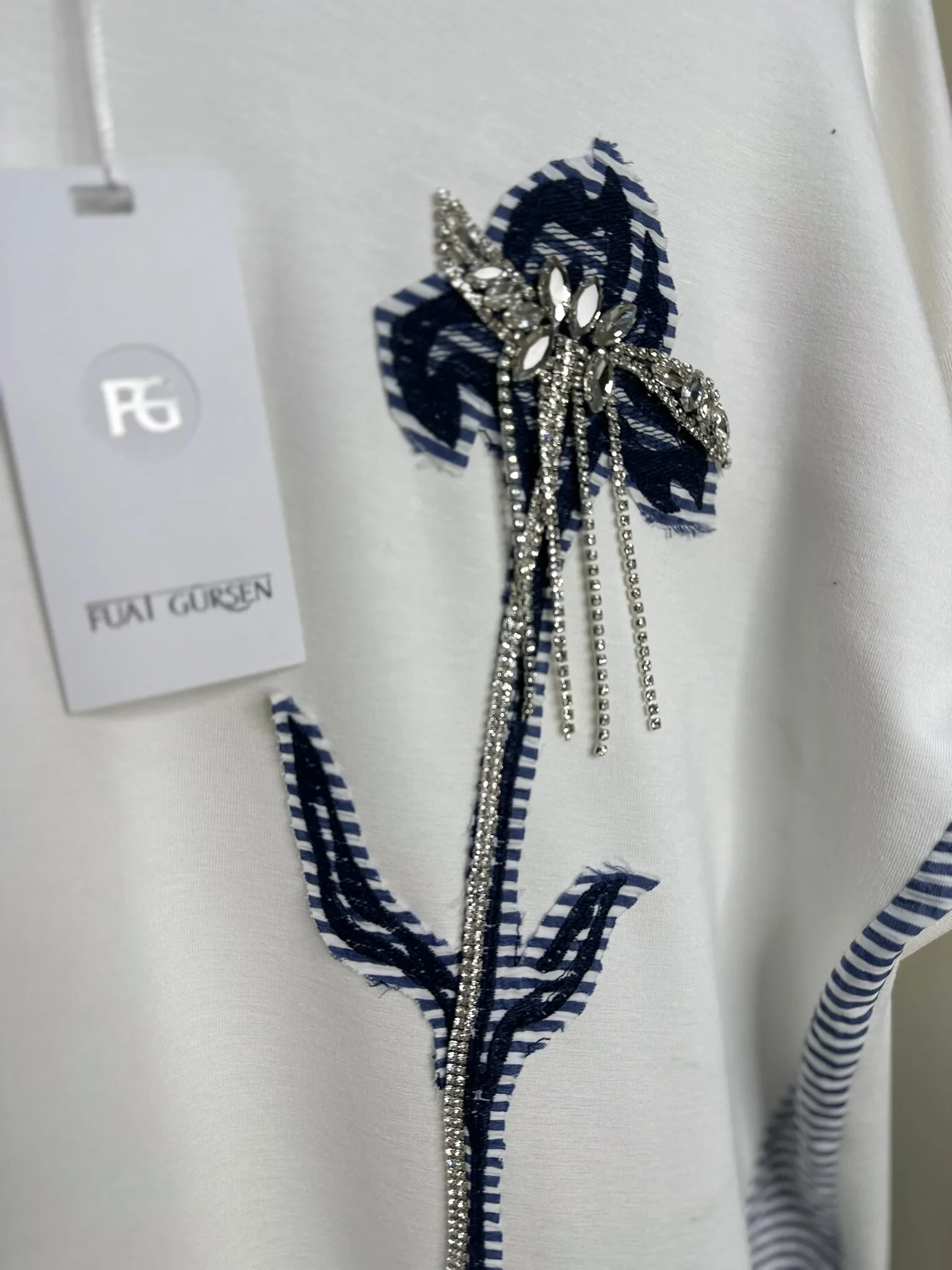 FUAT GÜRŞEN  İŞLEMELİ TUNİK BEYAZ