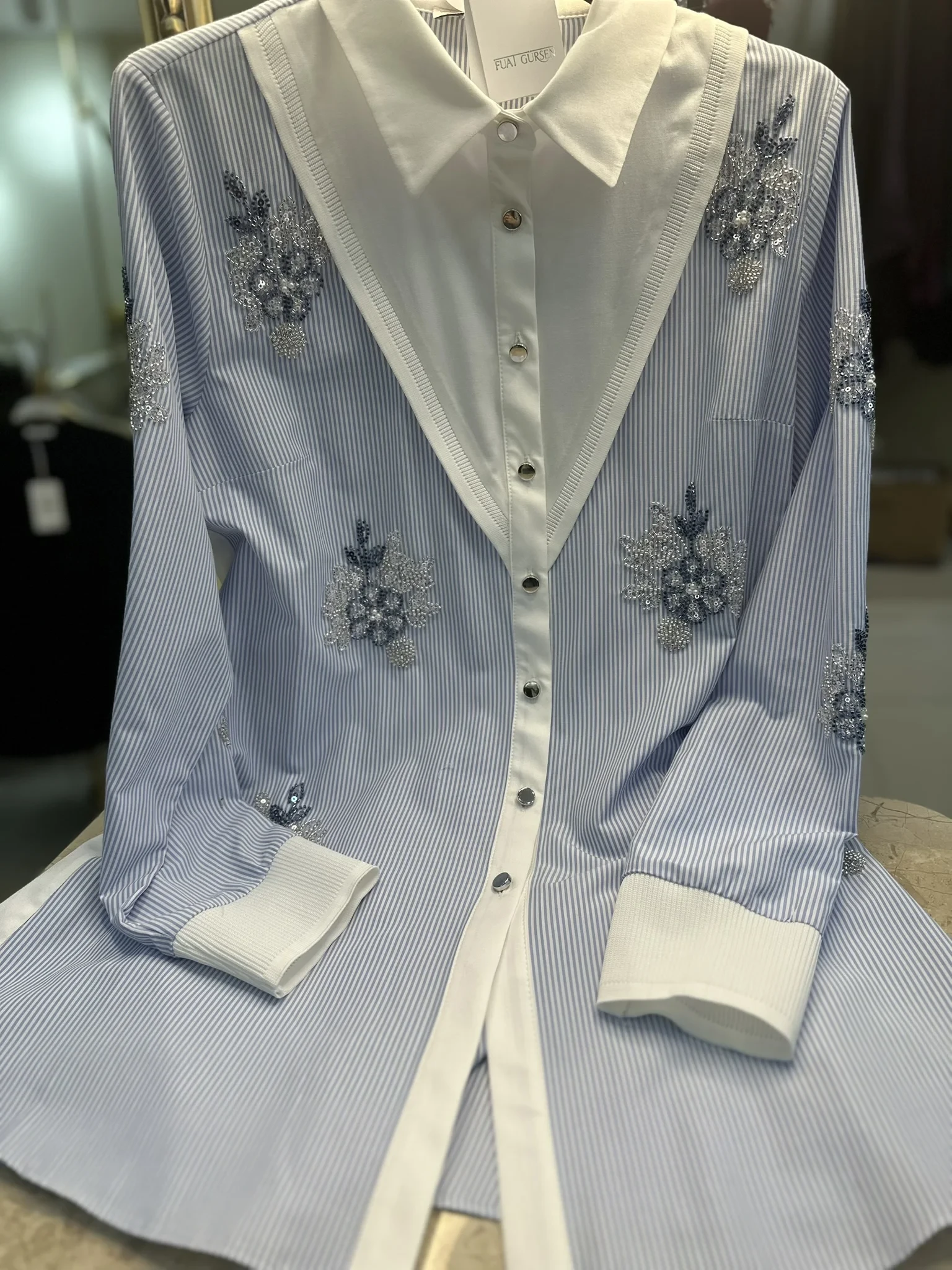 FUAT GÜRŞEN İŞLEMELİ GÖMLEK