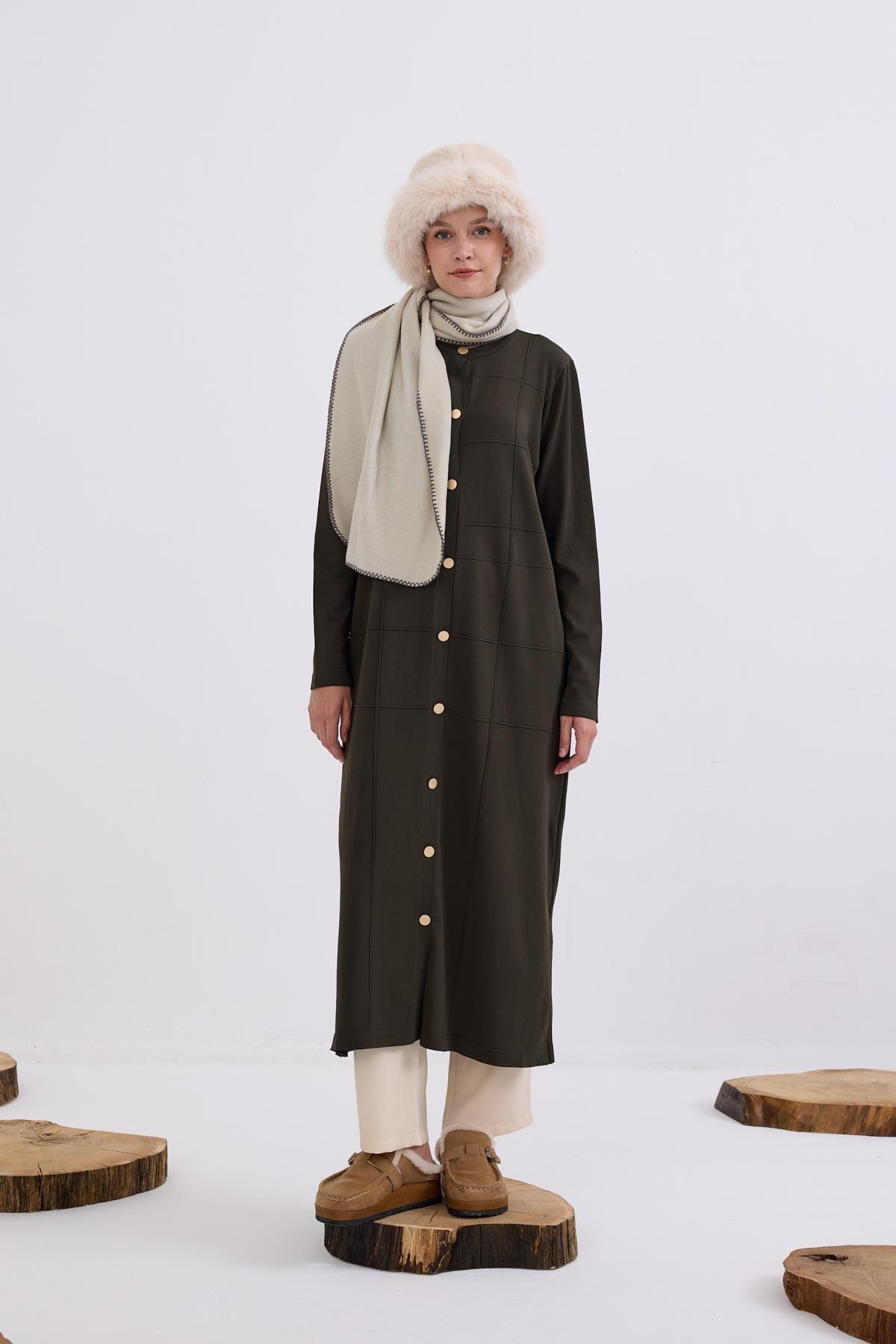 Violet Gold Düğmeli Uzun Triko Hırka