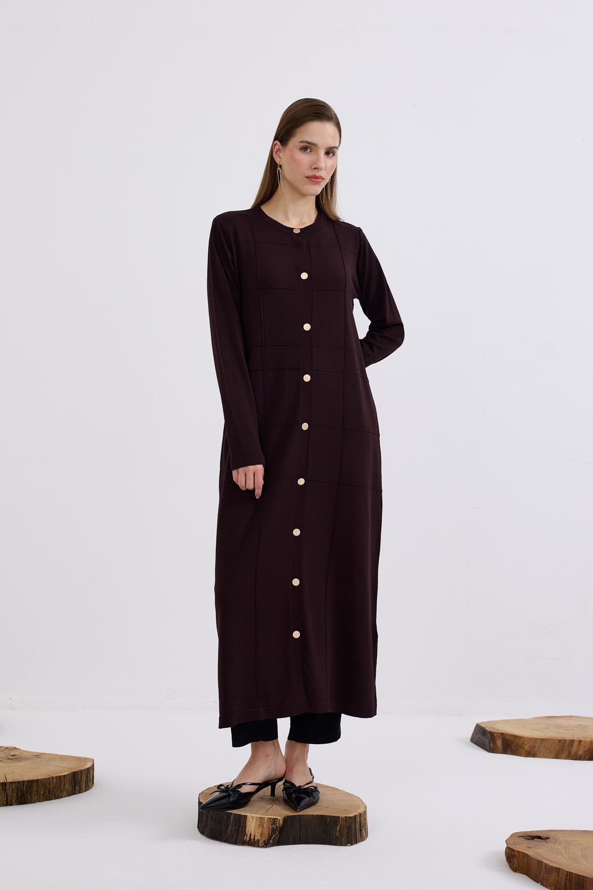 Violet Gold Düğmeli Uzun Triko Hırka