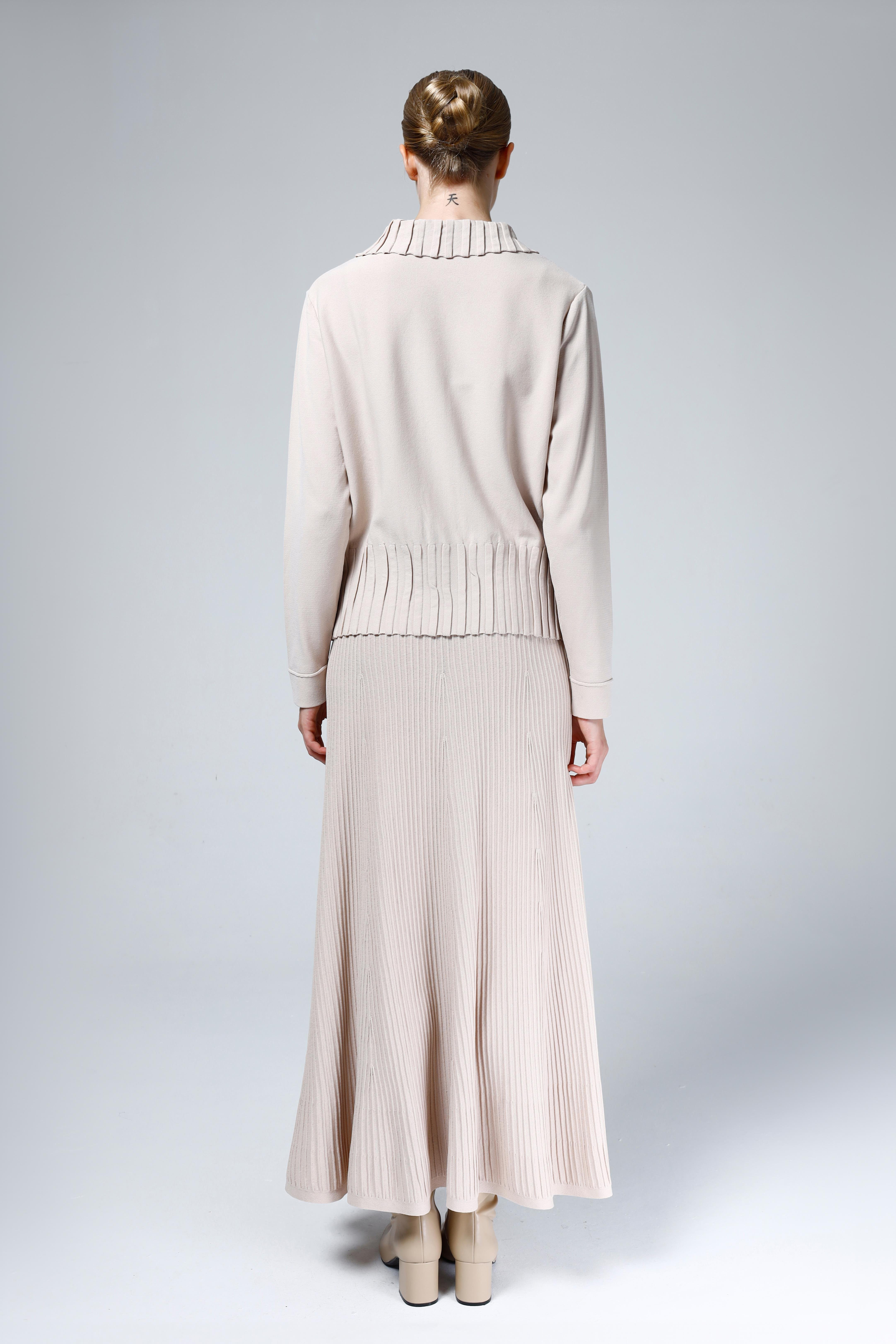 KALIN BEKLETMELİ KISA HIRKA BROŞLU-FARKLI RENK SEÇENEKLERİ