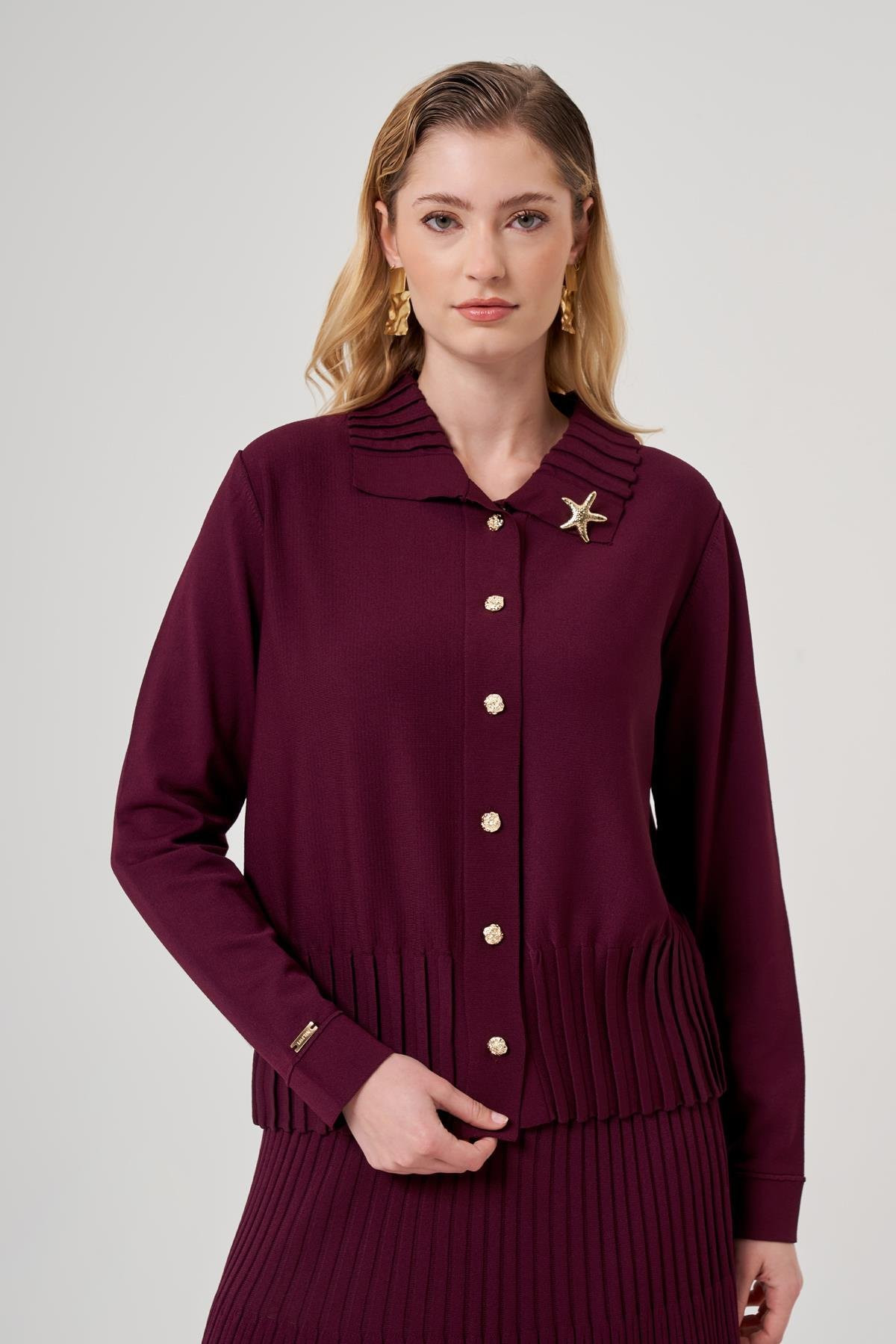 KALIN BEKLETMELİ KISA HIRKA BROŞLU-FARKLI RENK SEÇENEKLERİ