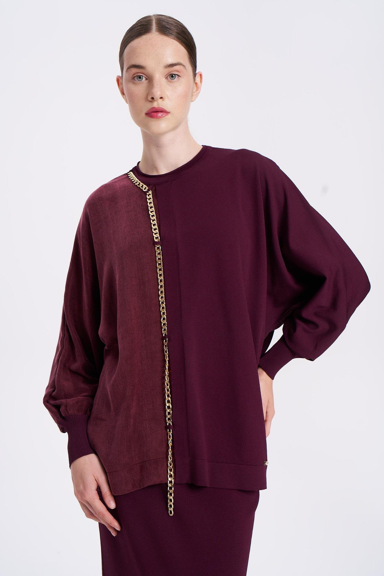 NİLİWİ YARISI KUMAŞ ZİNCİRLİ YARASA BLUZ BORDO VE KAHVE RENK SEÇENEĞİ