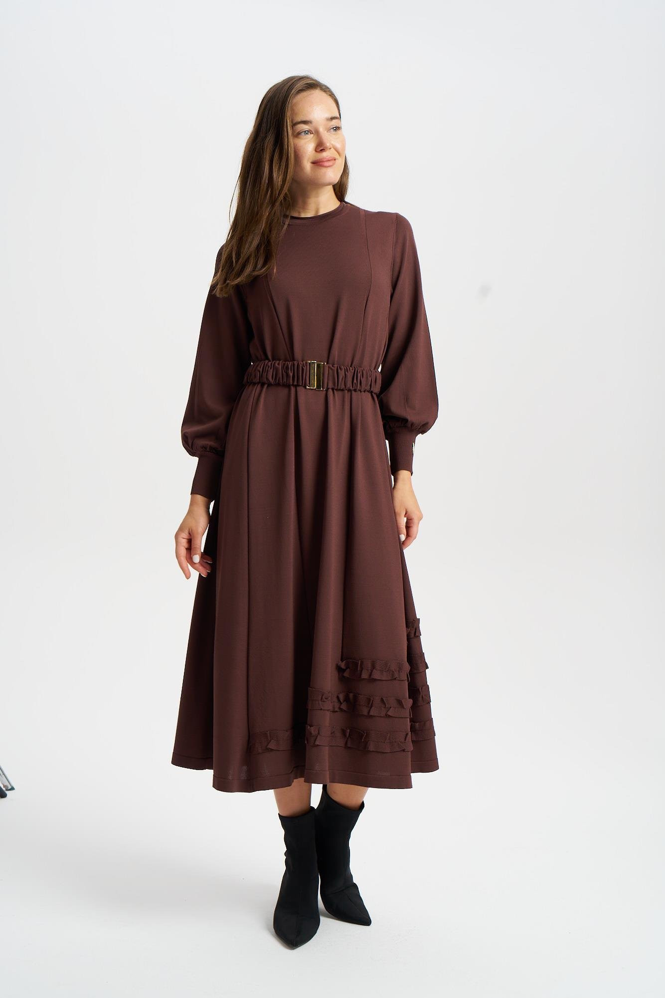 NİLİWİ ETEK UCU TİKTAK FIRFIRLI ELBİSE