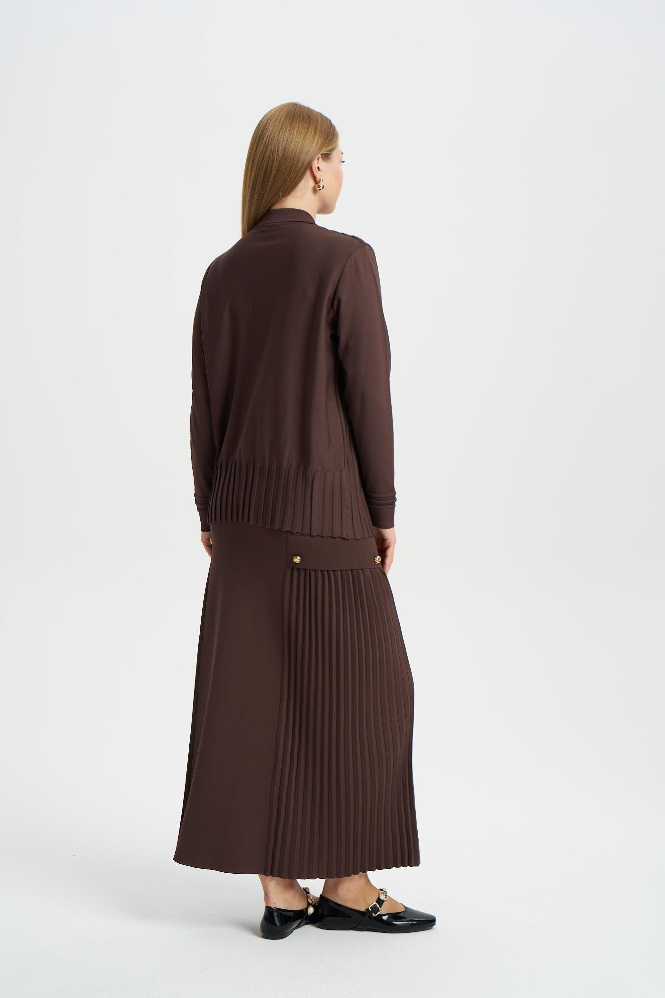 NİLİWİ ÖNÜ KOMPLE BEKLETMELİ HIRKA KAHVE VE SİYAH RENK SEÇENEĞİ