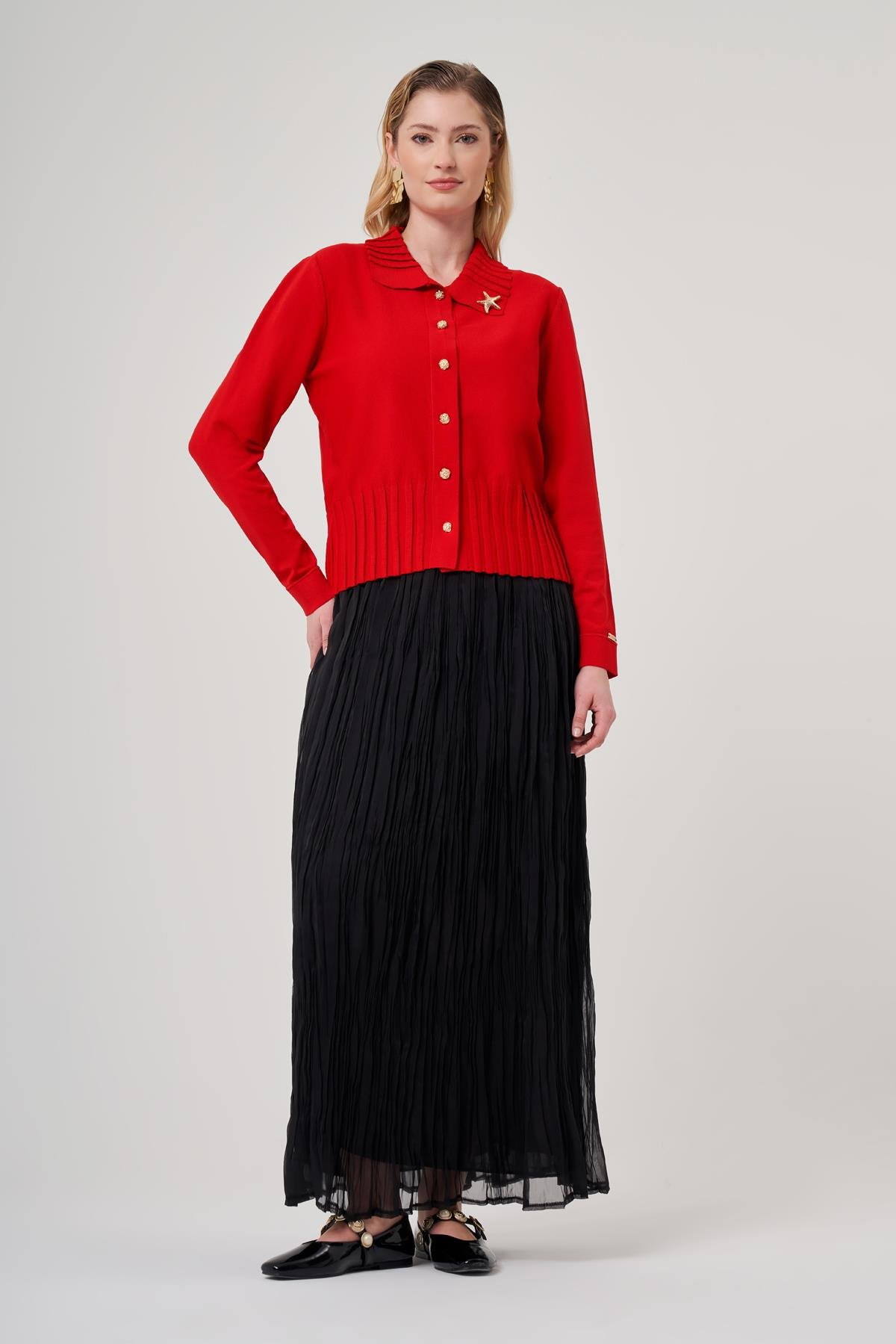 KALIN BEKLETMELİ KISA HIRKA BROŞLU-FARKLI RENK SEÇENEKLERİ