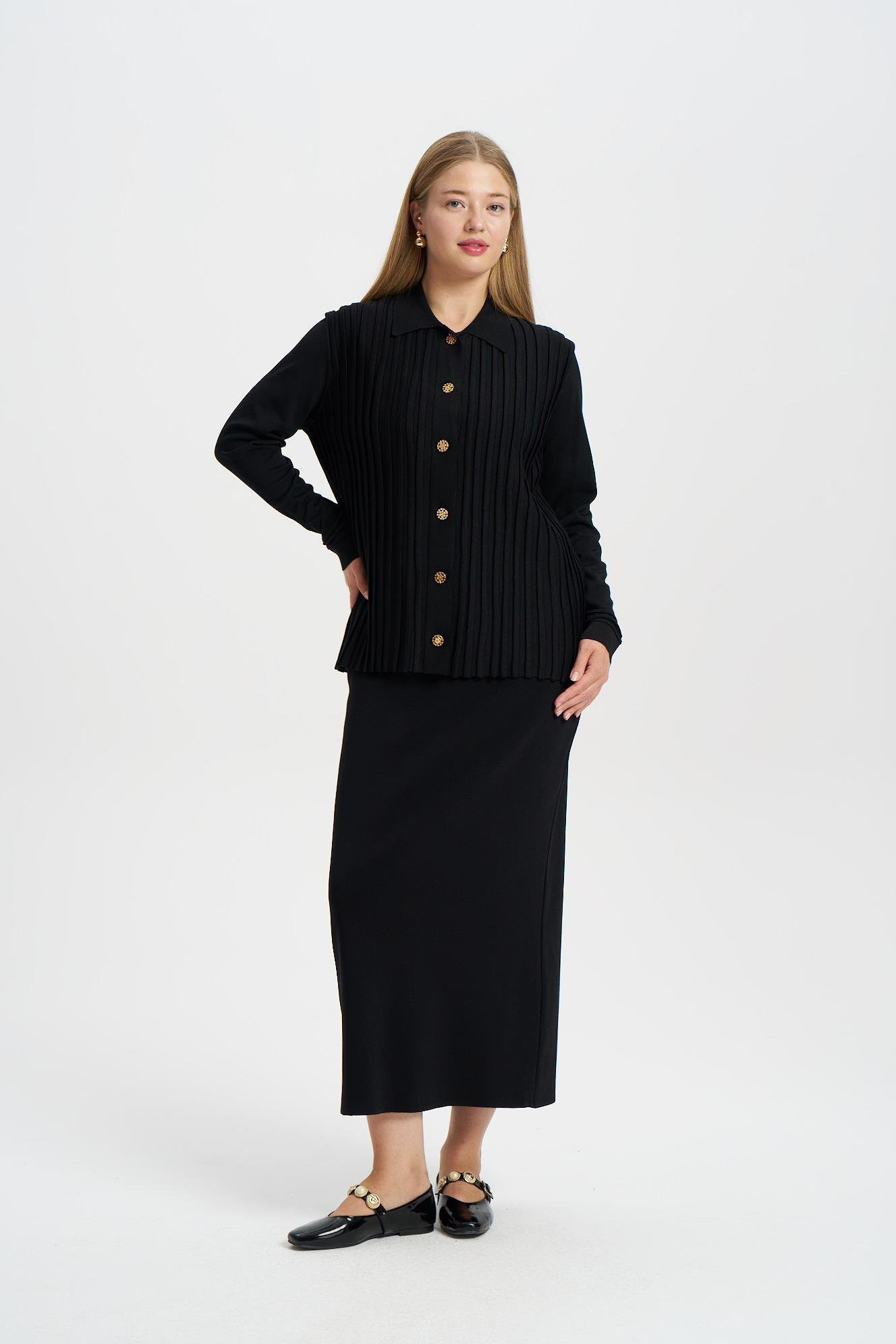 NİLİWİ ÖNÜ KOMPLE BEKLETMELİ HIRKA KAHVE VE SİYAH RENK SEÇENEĞİ