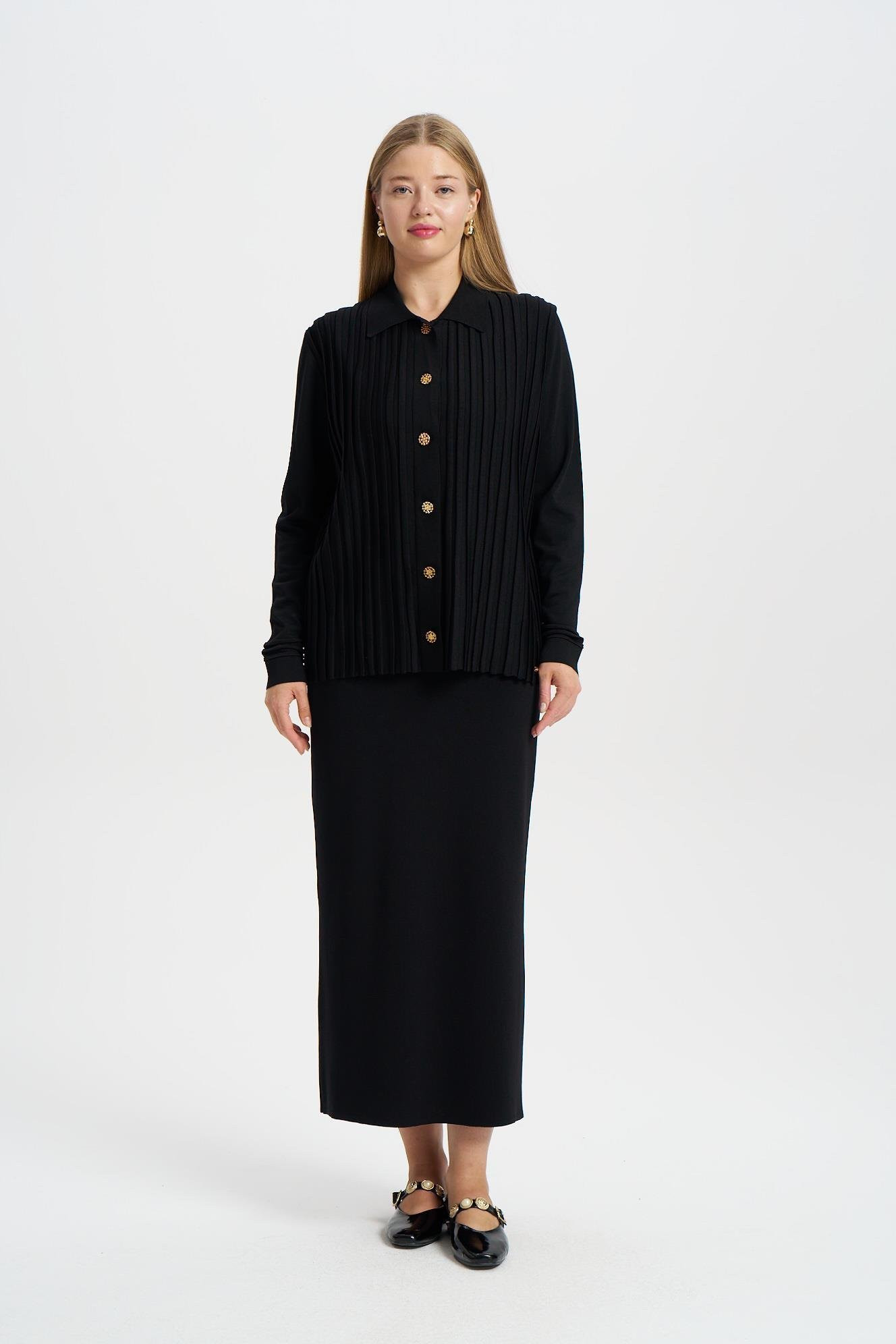 NİLİWİ ÖNÜ KOMPLE BEKLETMELİ HIRKA KAHVE VE SİYAH RENK SEÇENEĞİ