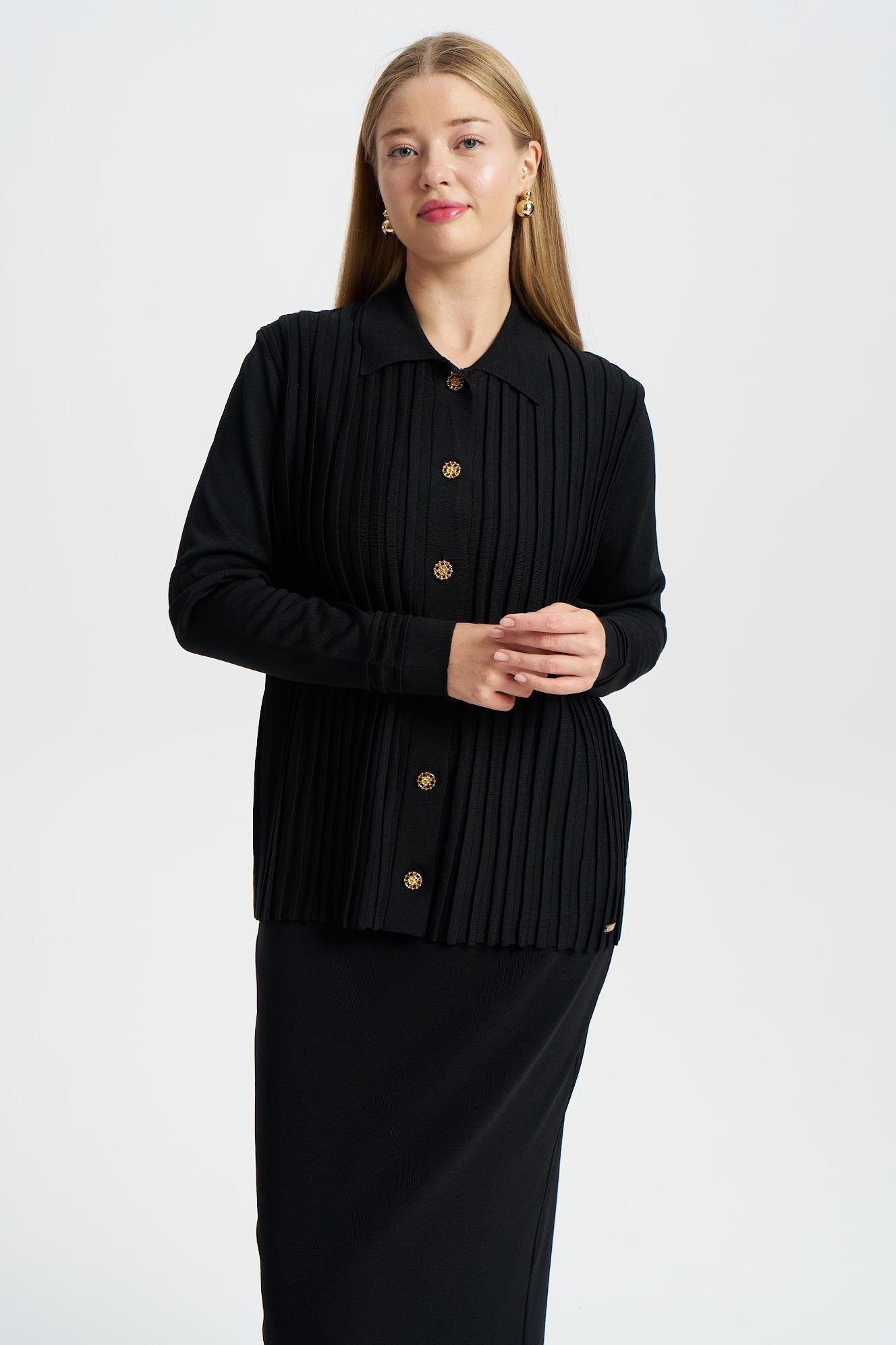 NİLİWİ ÖNÜ KOMPLE BEKLETMELİ HIRKA KAHVE VE SİYAH RENK SEÇENEĞİ